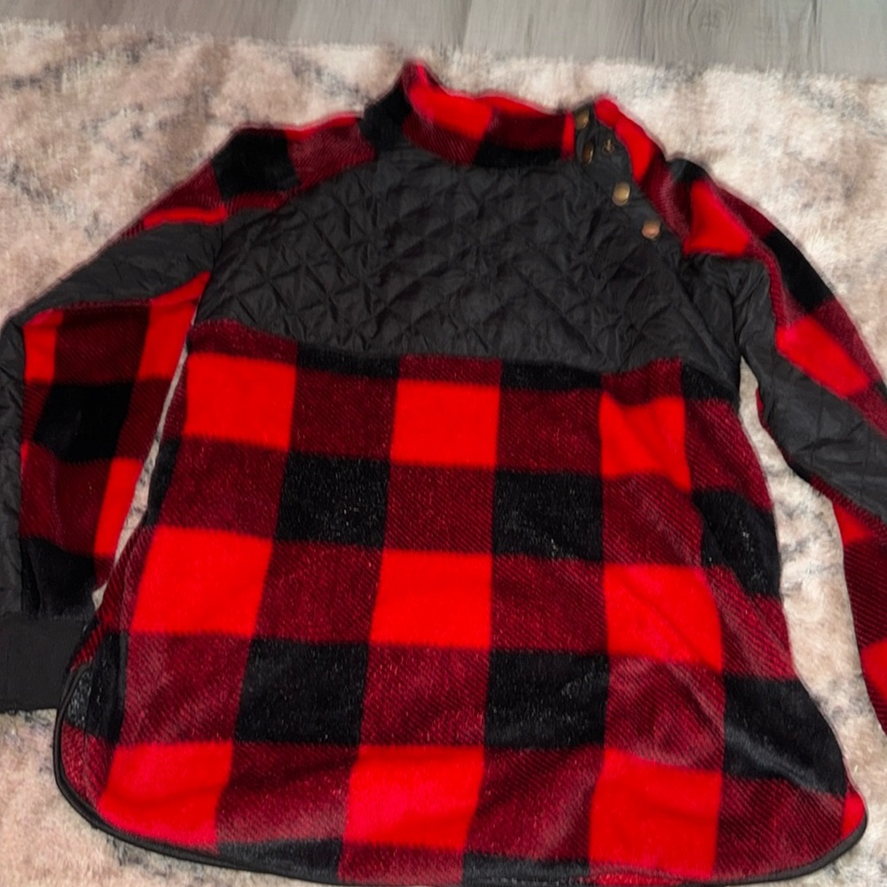 EXTREMELY soft plaid jacket.  BRAND NEW
